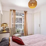 Sibel 2 Pieces Proche Pinede Plages Apartman *